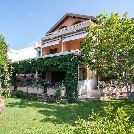 Villa Daniela Brodarica  Luaran gambar