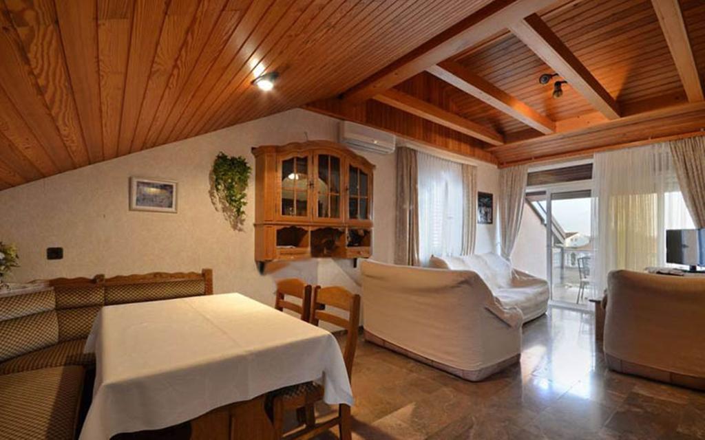 Villa Daniela Brodarica  Bilik gambar