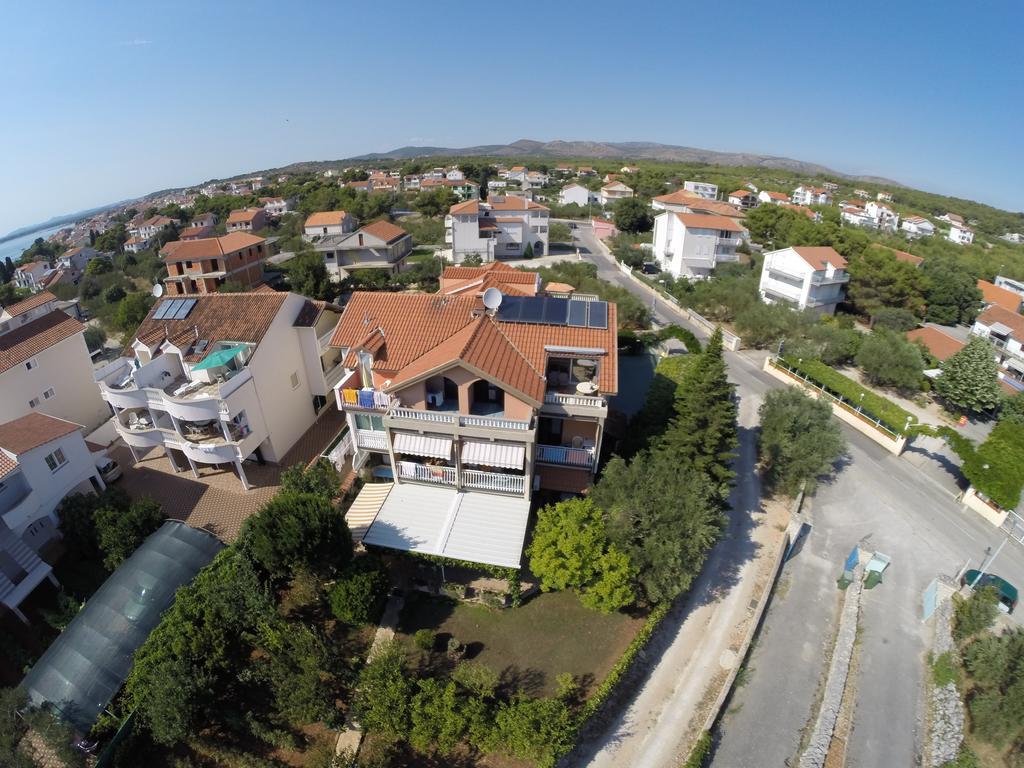 Villa Daniela Brodarica  Luaran gambar