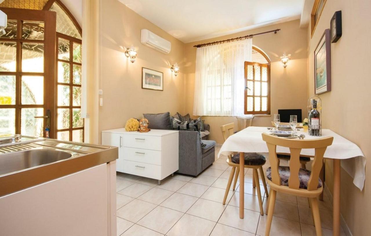 Villa Daniela Brodarica  Luaran gambar